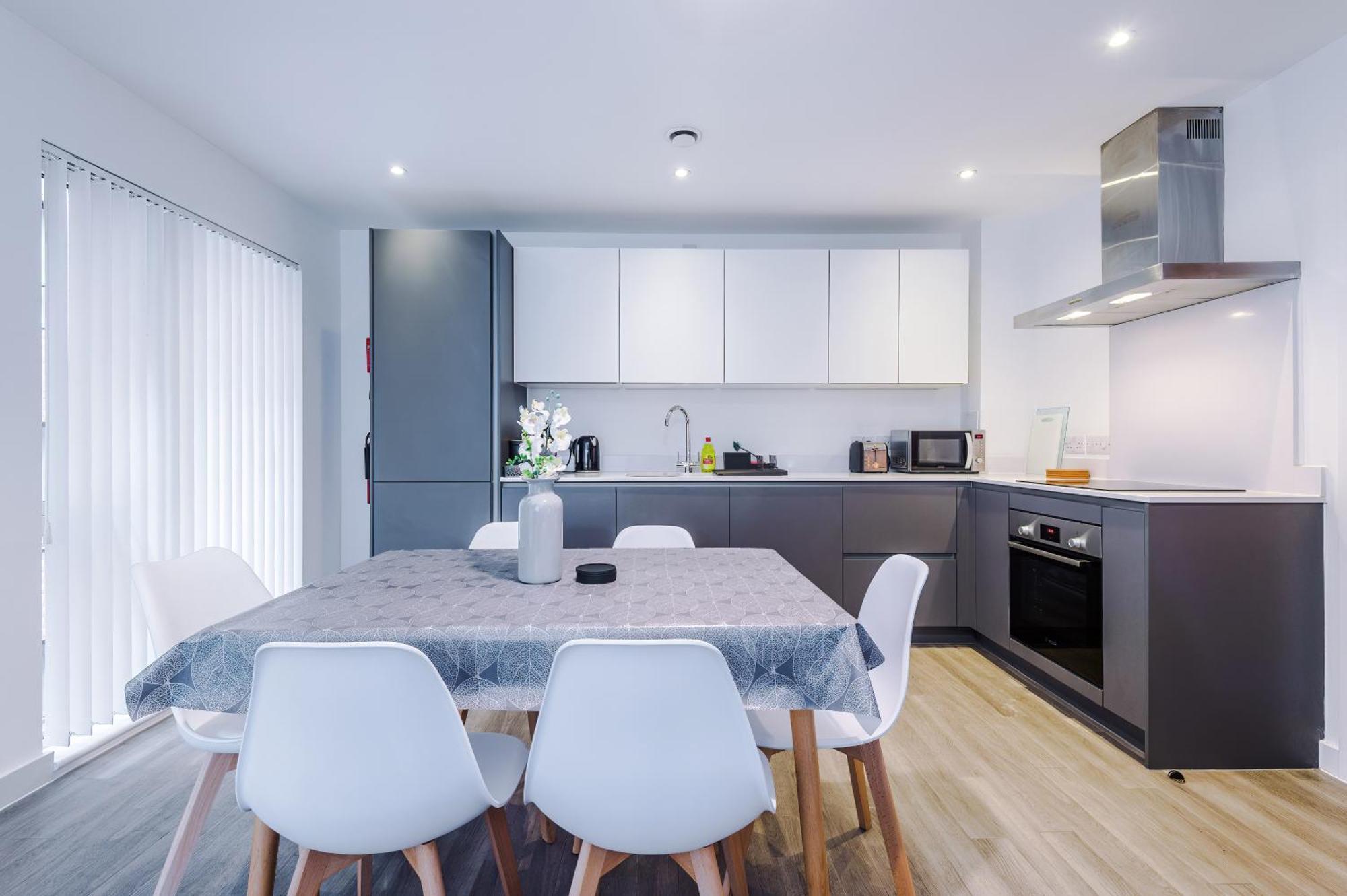 Hilltop Serviced Apartments- Northern Quarter Manchester Exterior photo